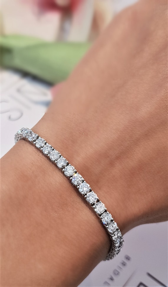 Discover the Elegance: Lab Diamond Tennis Bracelets